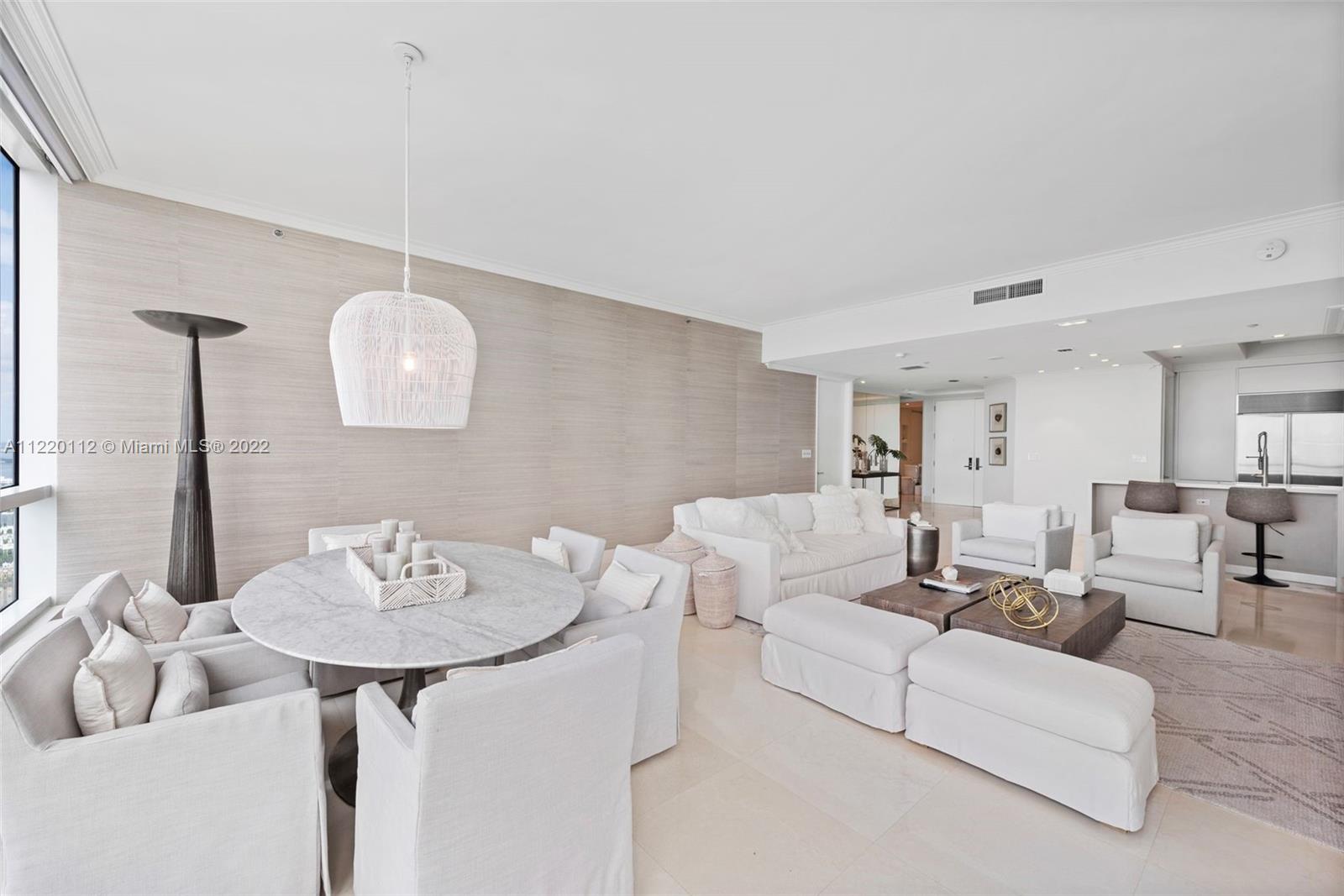 CONTINUUM ON SOUTH BEACH - Residential