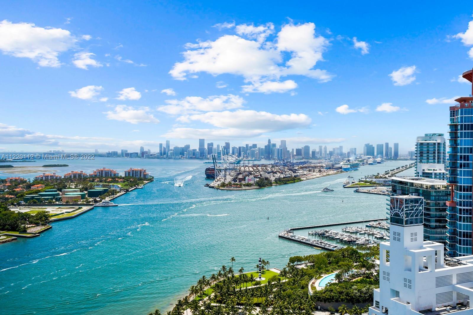CONTINUUM ON SOUTH BEACH - Residential
