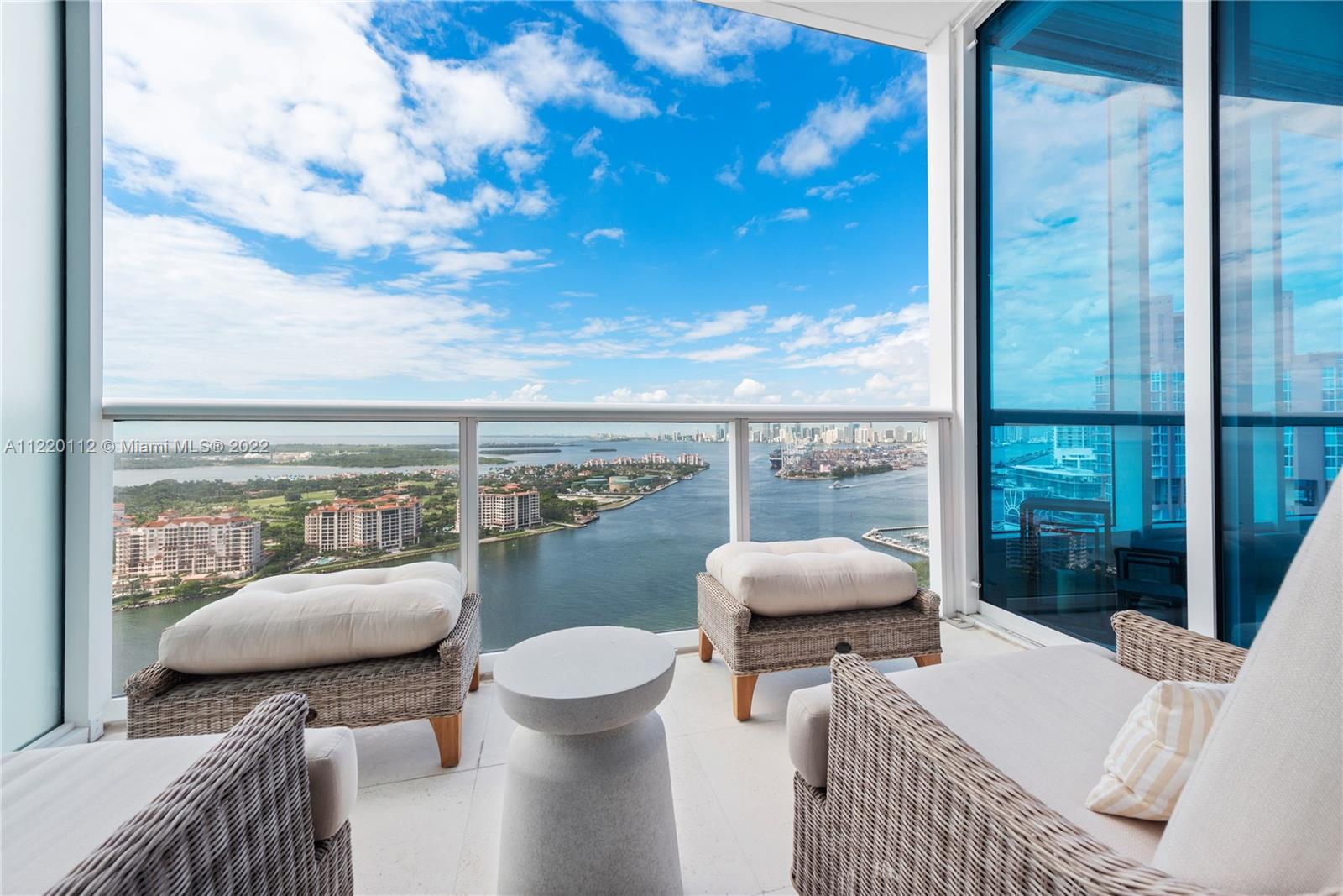 CONTINUUM ON SOUTH BEACH - Residential