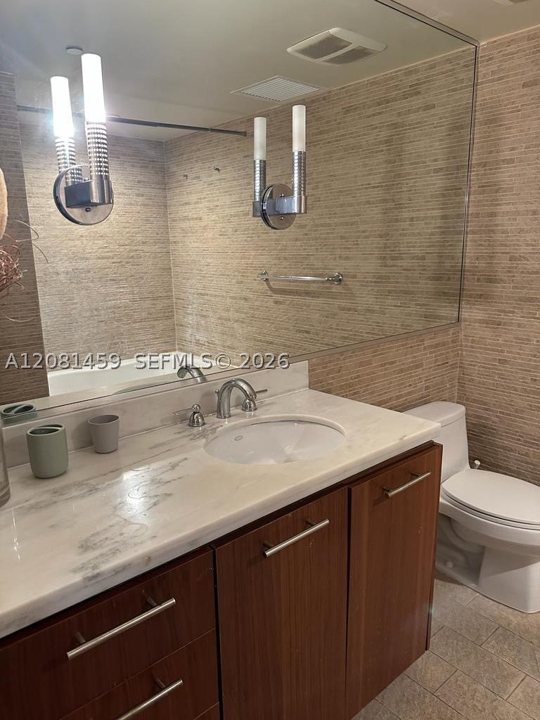 50 Biscayne Blvd 903