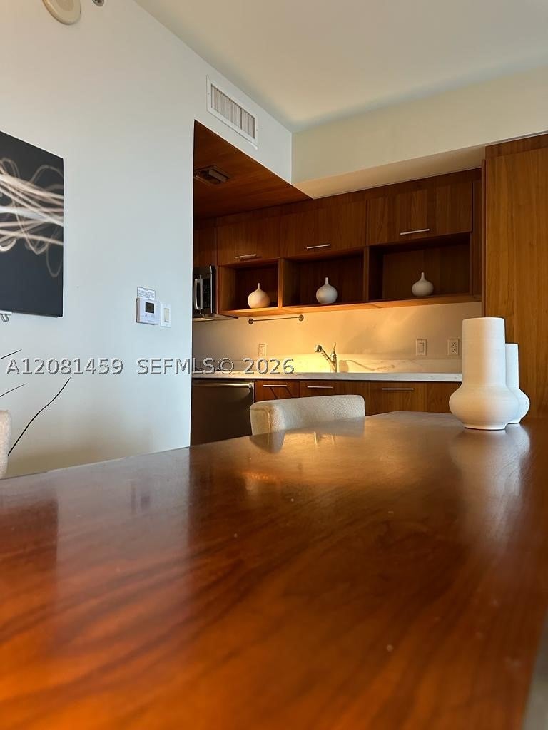 50 Biscayne Blvd 903