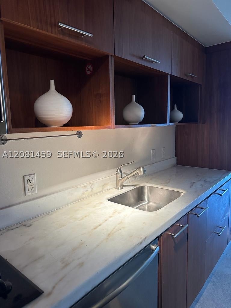 50 Biscayne Blvd 903