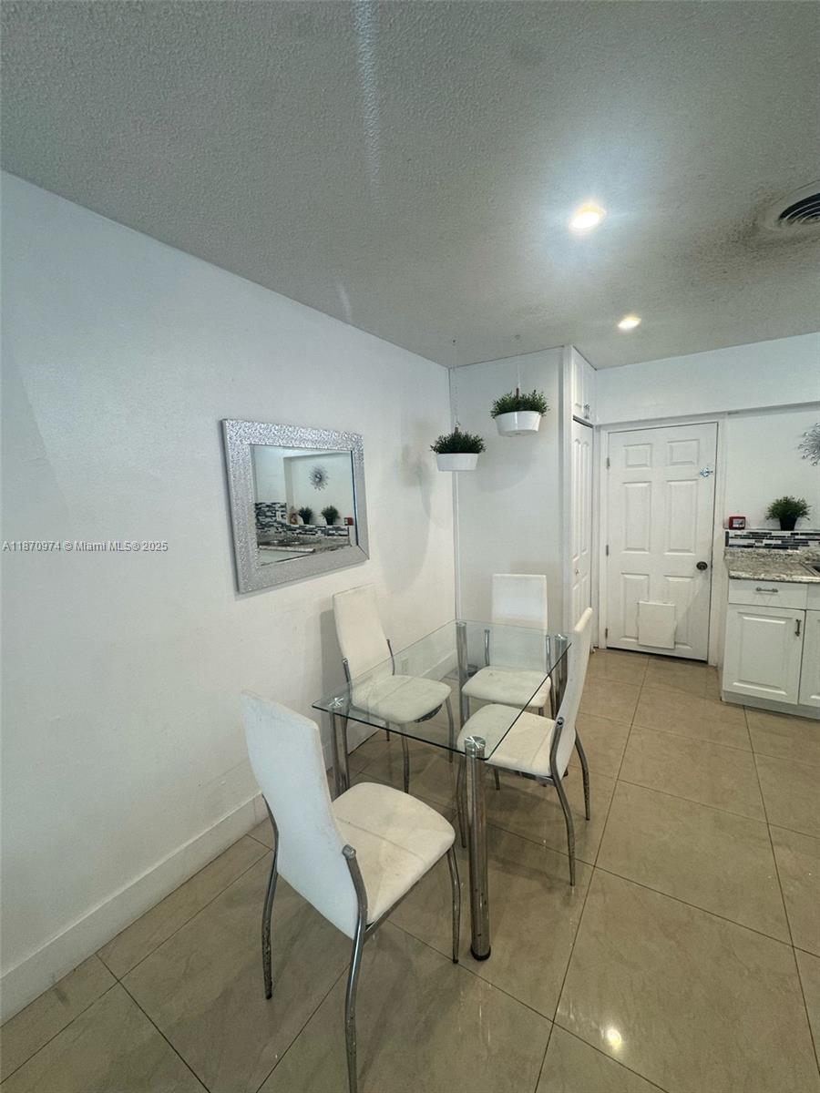 TAMARAC LAKES SOUTH - Residential