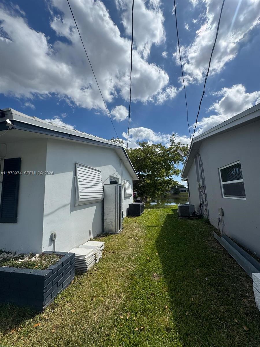 TAMARAC LAKES SOUTH - Residential