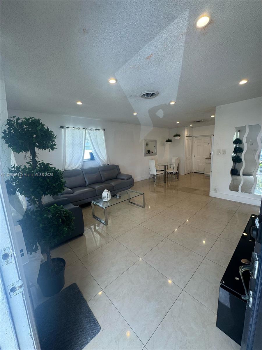 TAMARAC LAKES SOUTH - Residential