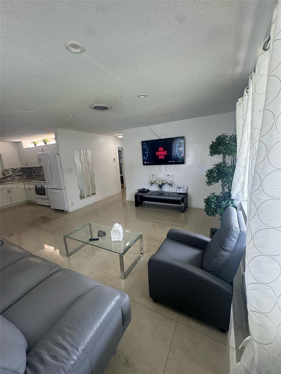 TAMARAC LAKES SOUTH - Residential