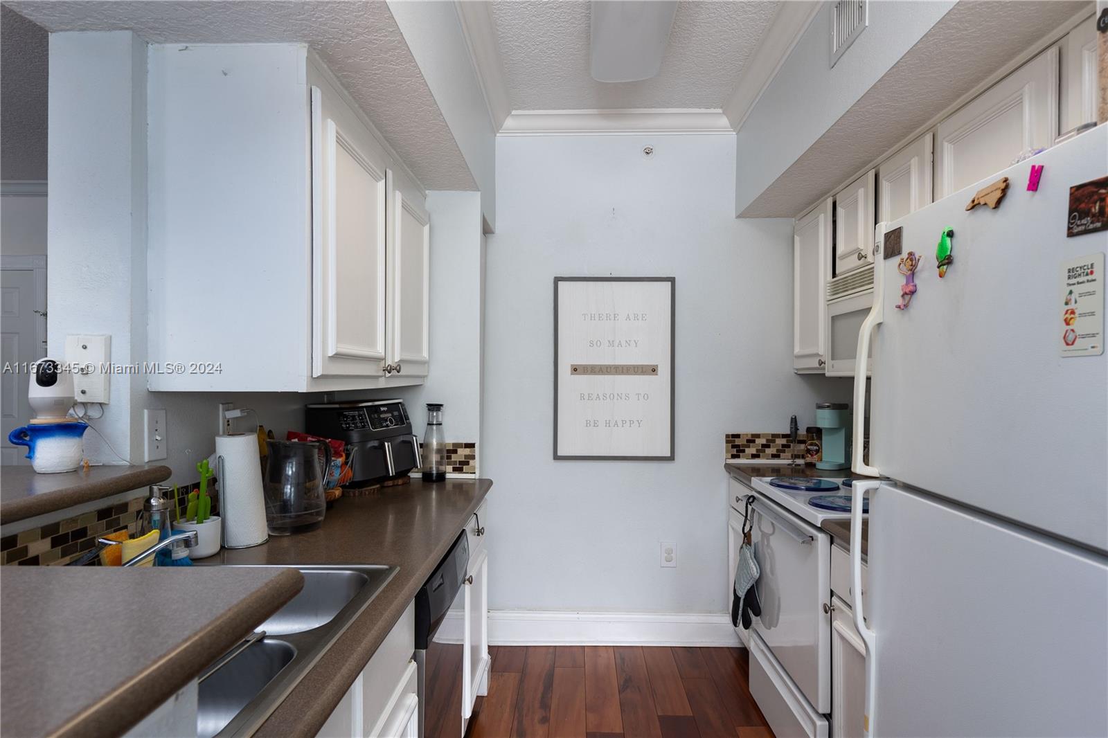 MARQUESA CONDO - Residential