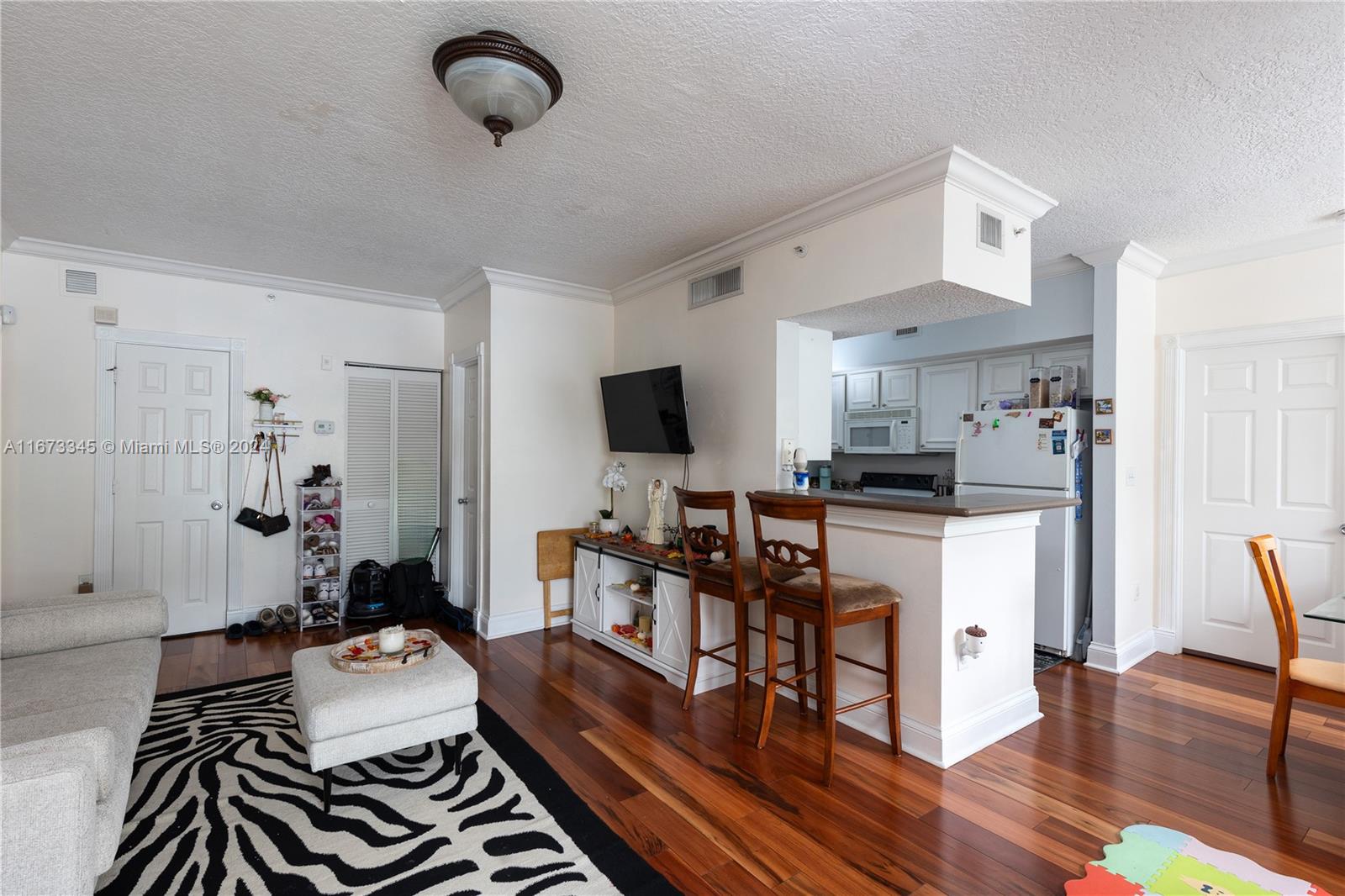 MARQUESA CONDO - Residential