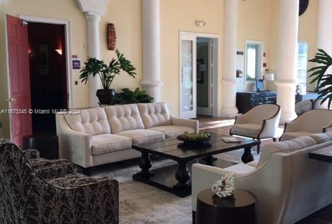 MARQUESA CONDO - Residential