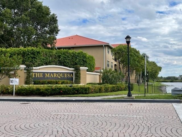 MARQUESA CONDO - Residential