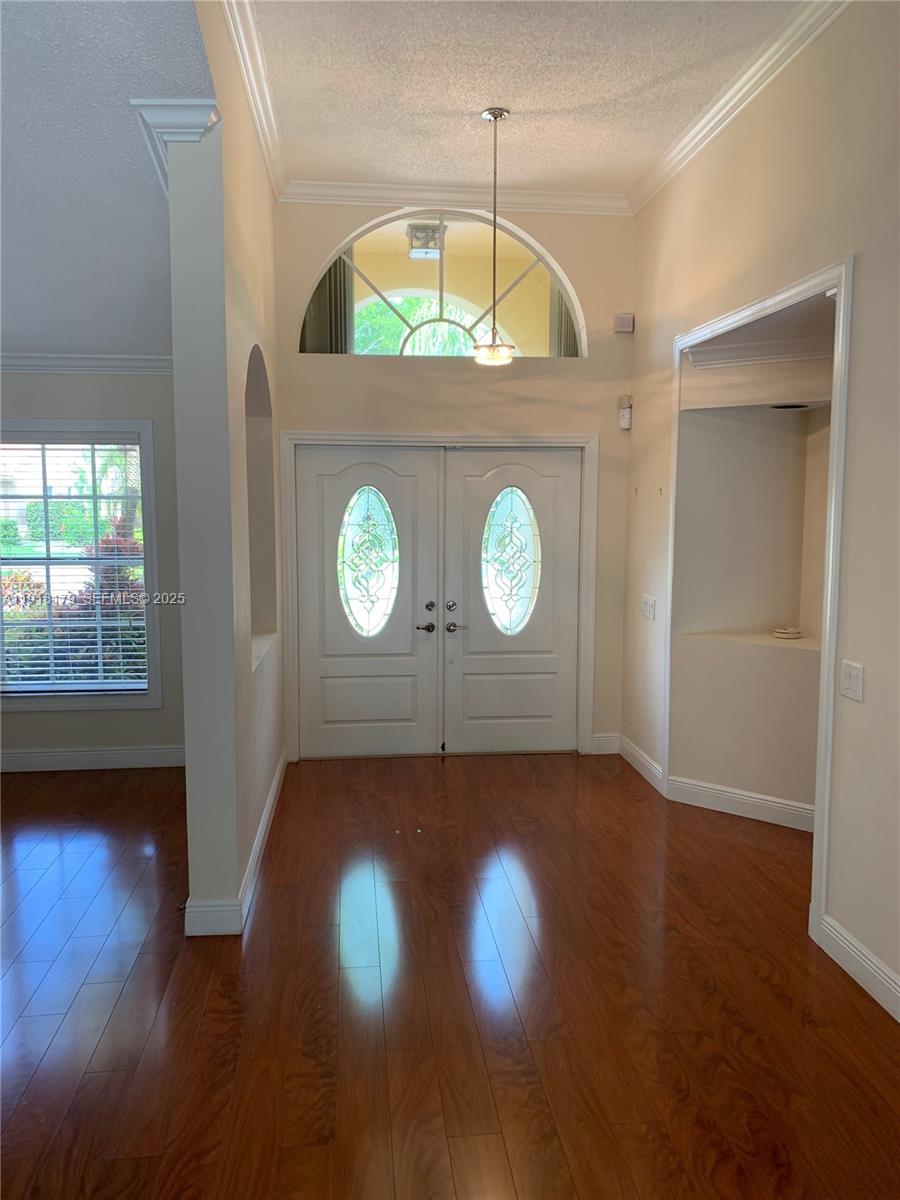 SECTOR 4 - Residential Lease