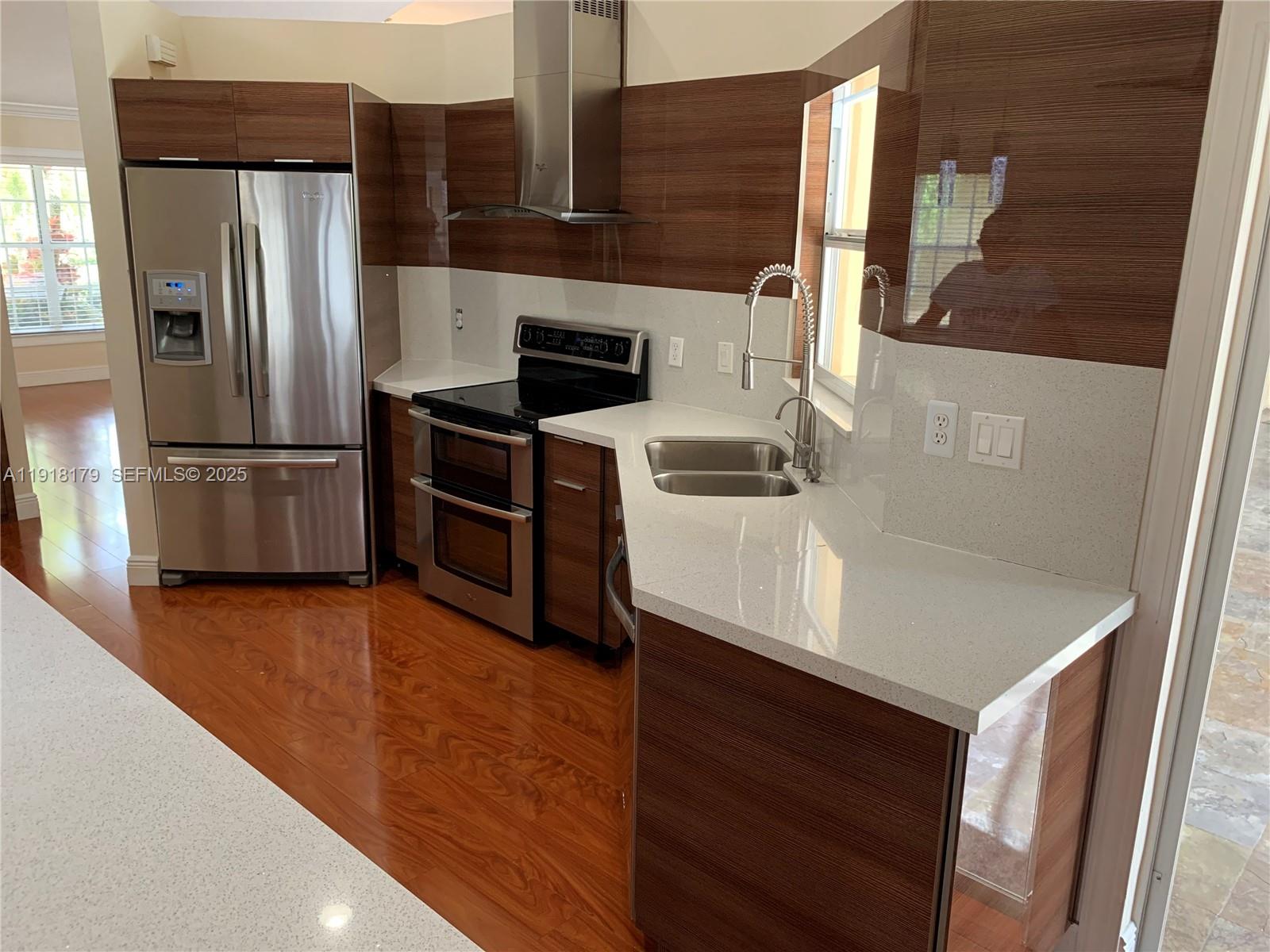 SECTOR 4 - Residential Lease