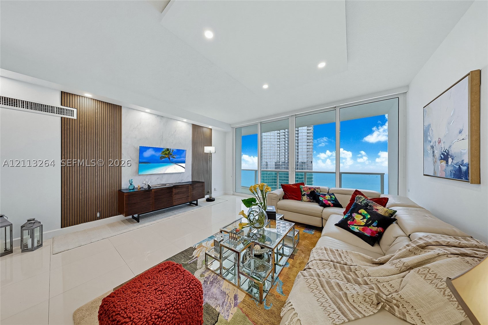 100 Bayview Dr PH06