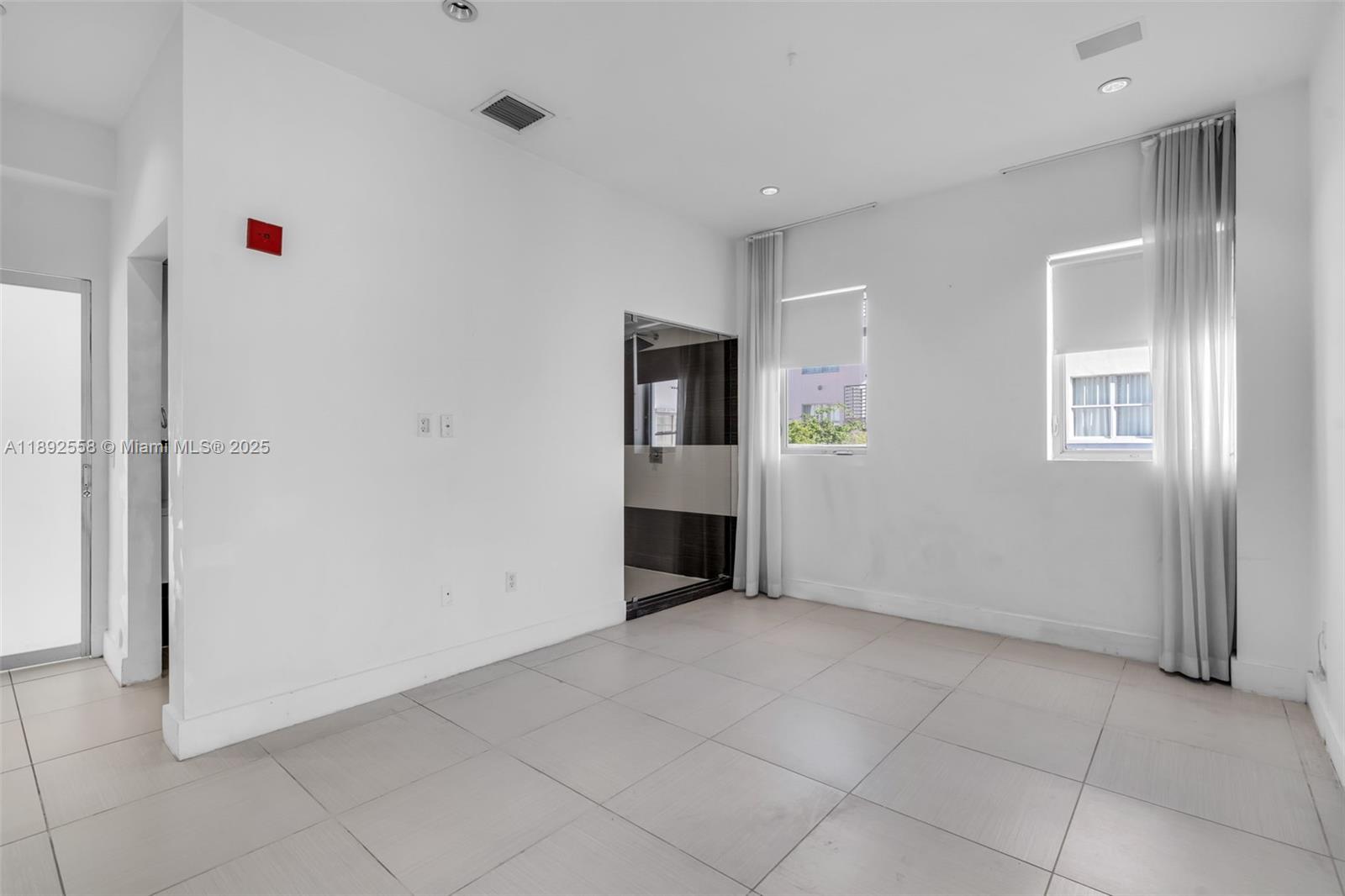 OCEAN BEACH ADDN 1 - Residential Lease