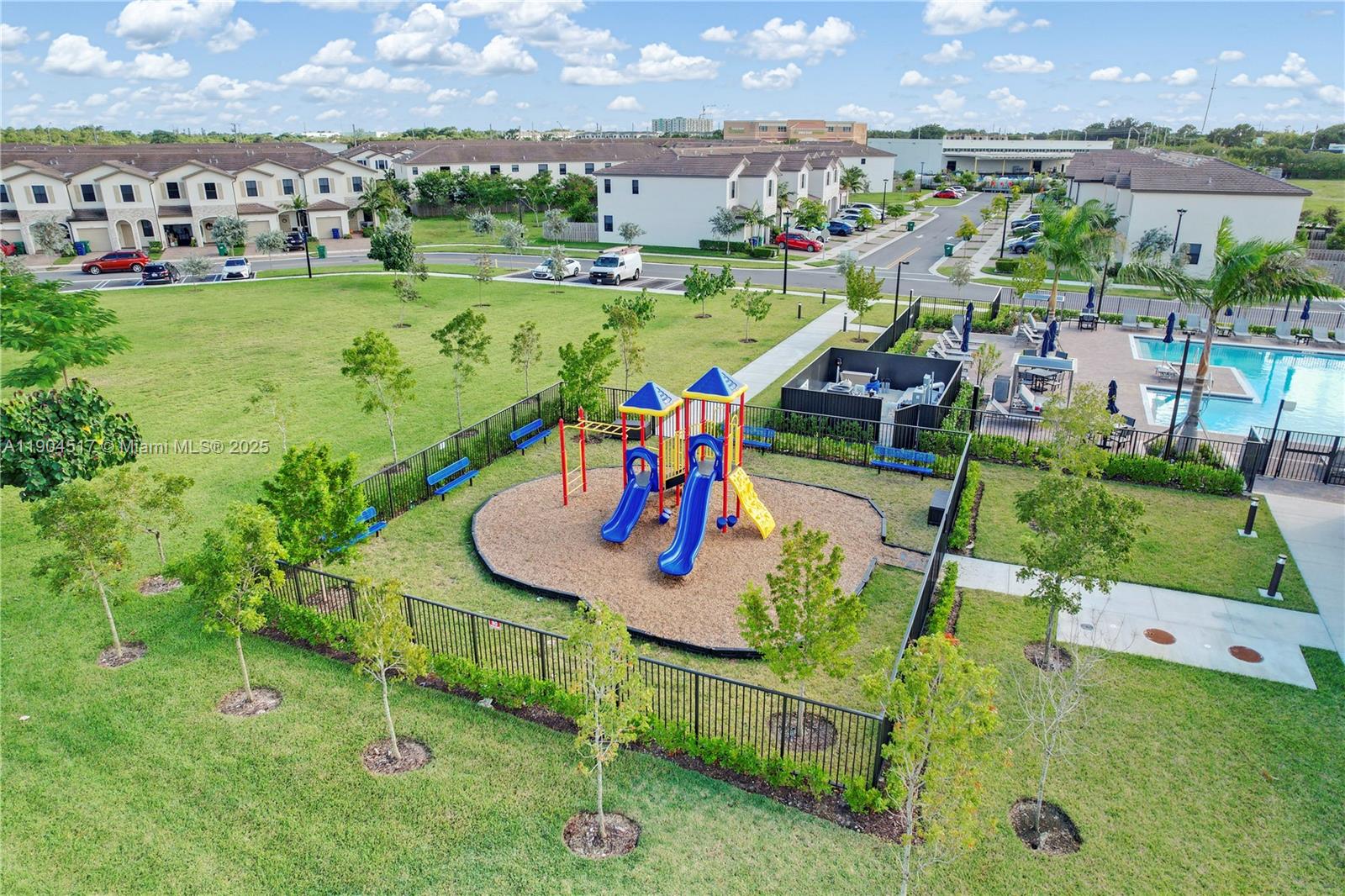 KENDALL ASSEMBLAGE SOUTH - Residential