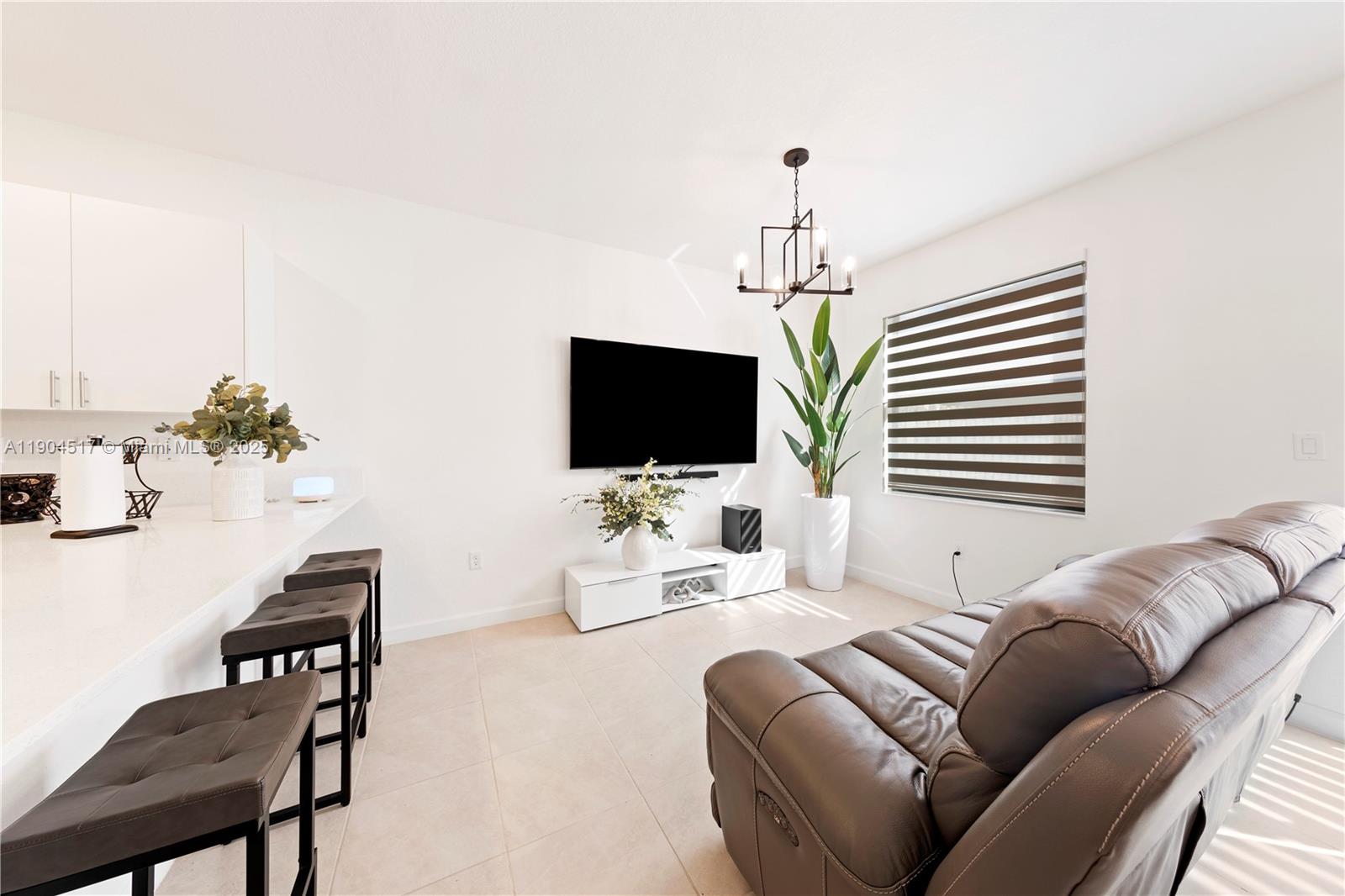 KENDALL ASSEMBLAGE SOUTH - Residential