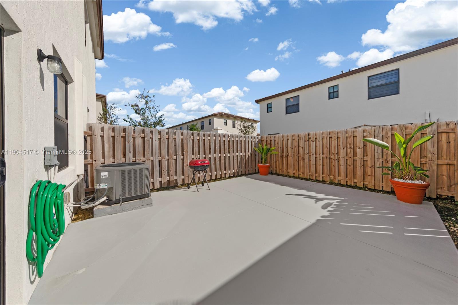 KENDALL ASSEMBLAGE SOUTH - Residential