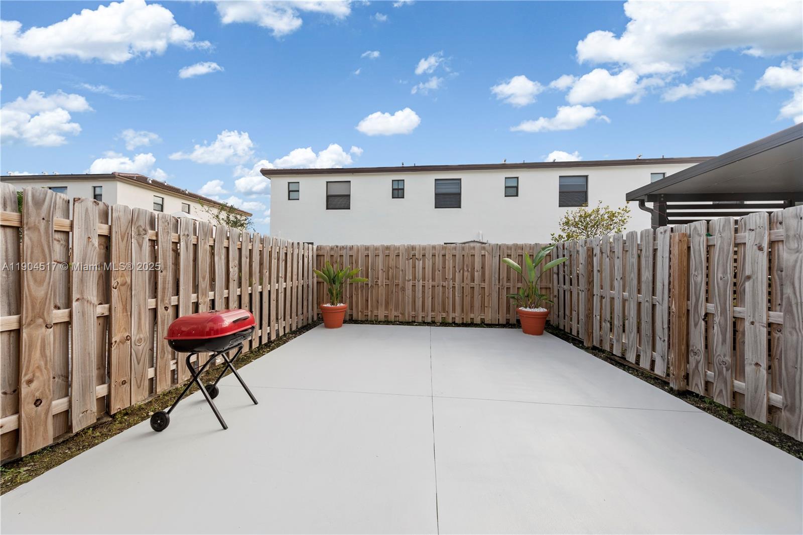 KENDALL ASSEMBLAGE SOUTH - Residential