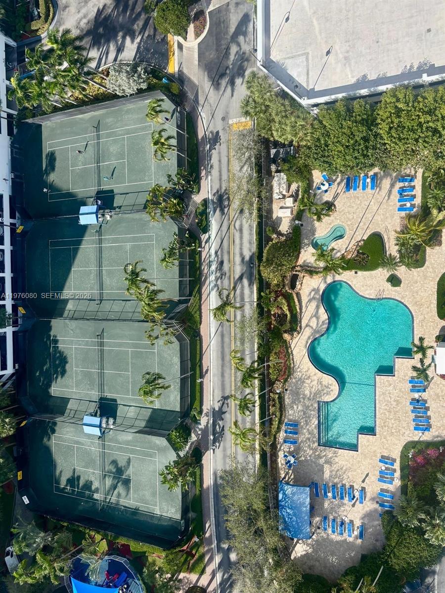 MYSTIC POINTE TOWER 400 C - Residential