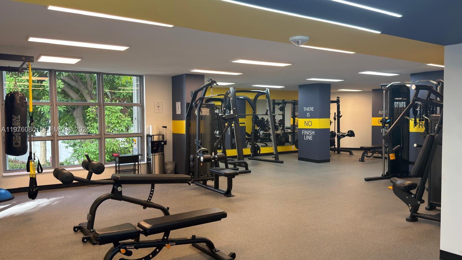 MYSTIC POINTE TOWER 400 C - Residential