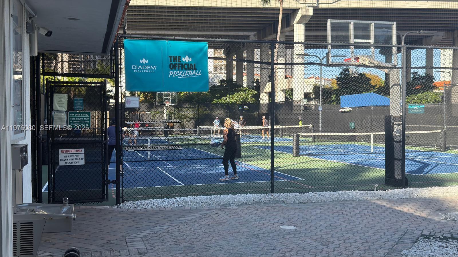 MYSTIC POINTE TOWER 400 C - Residential