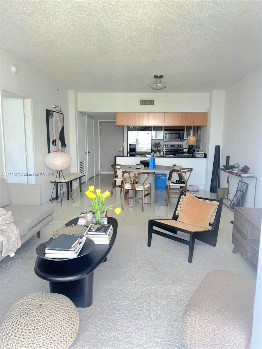 1750 N Bayshore Dr PH-5411