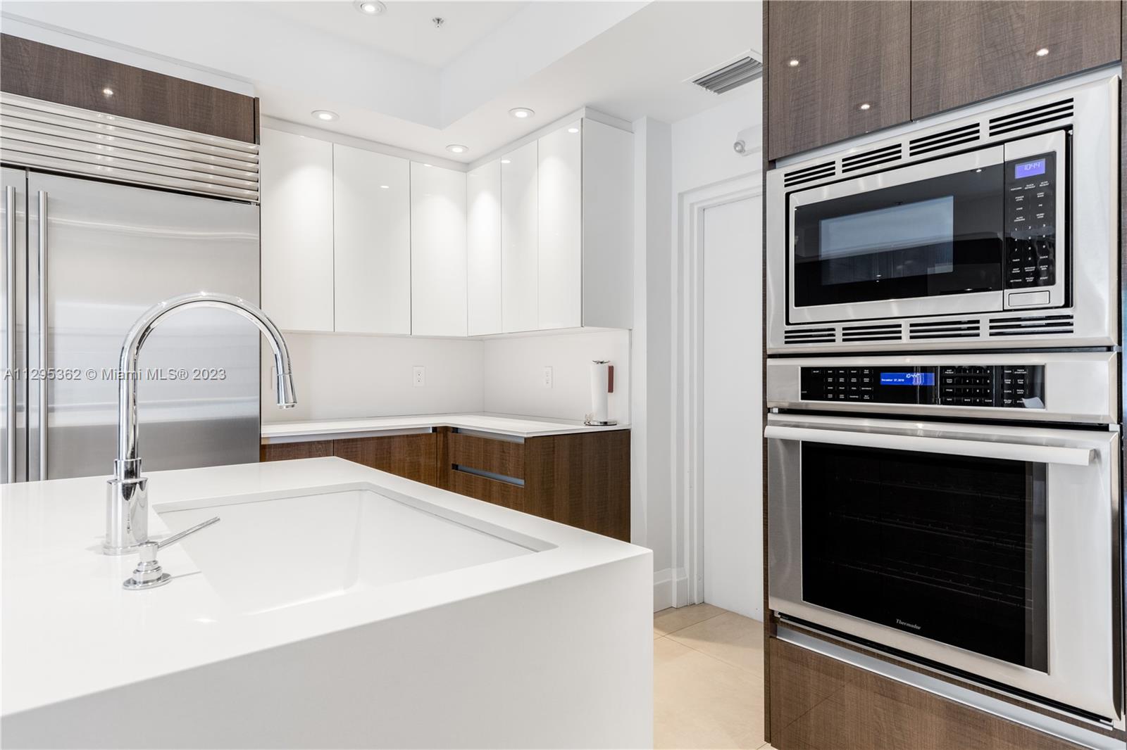 THE THS AT SUNSET HARBOUR - Residential