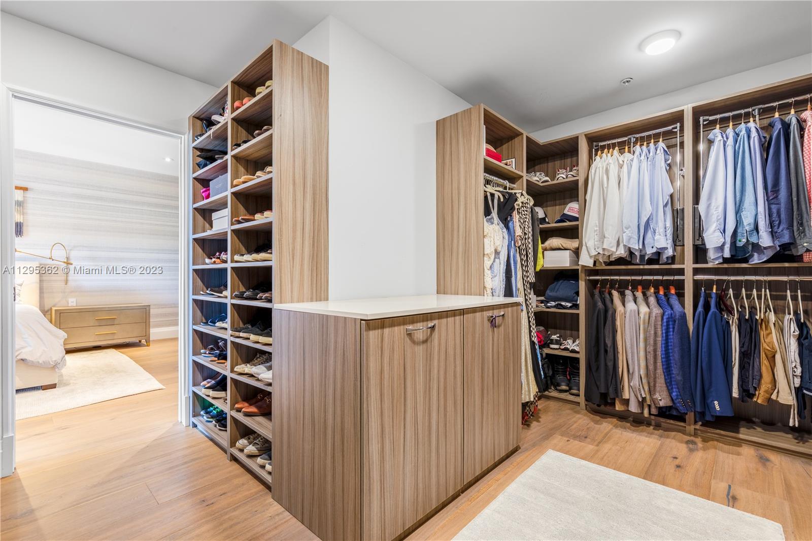 THE THS AT SUNSET HARBOUR - Residential