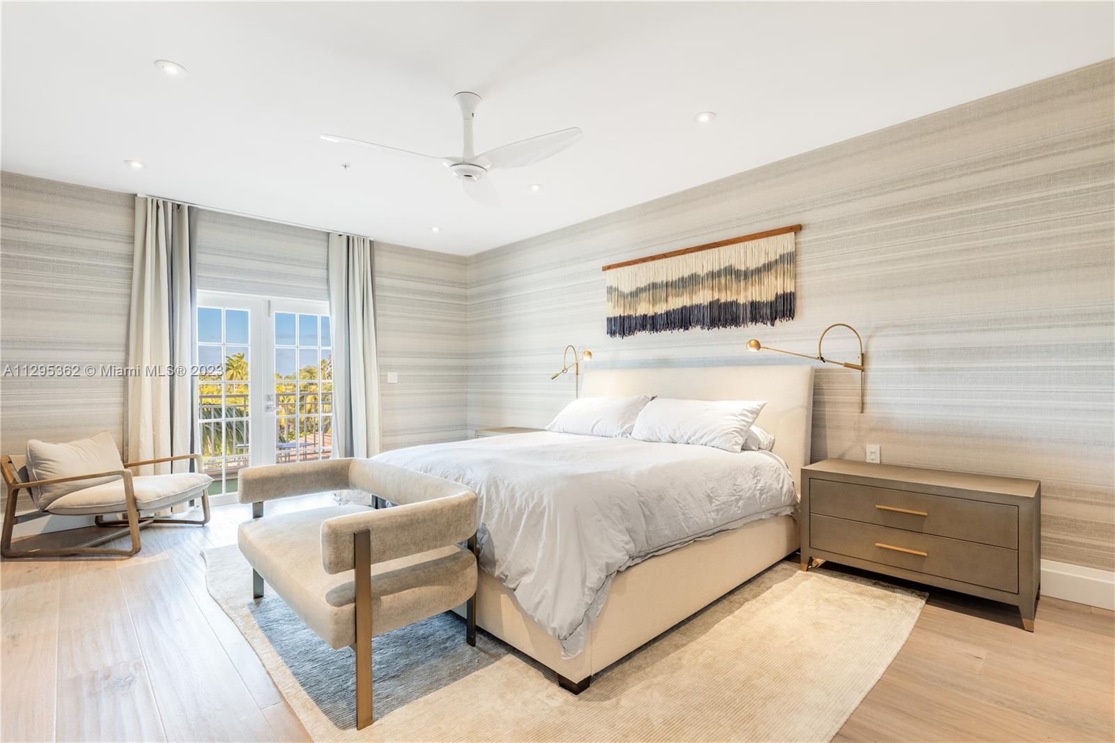 THE THS AT SUNSET HARBOUR - Residential