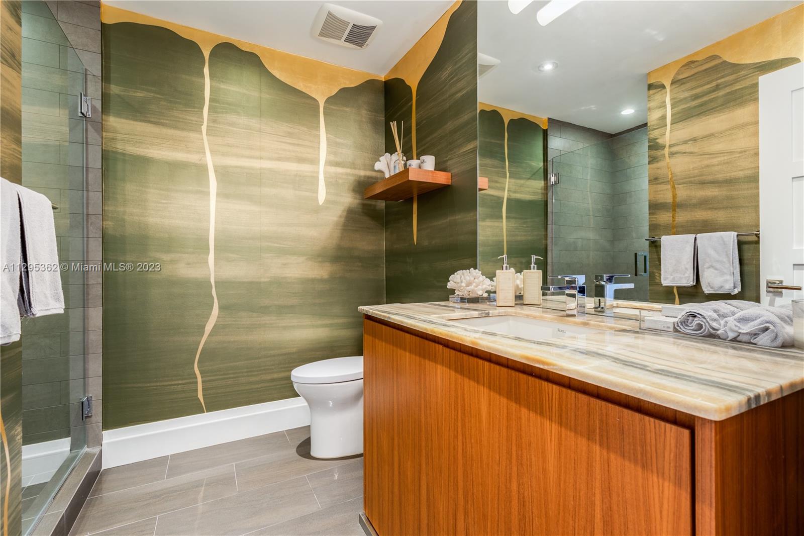 THE THS AT SUNSET HARBOUR - Residential