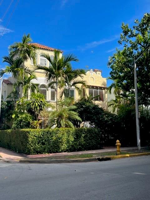 1361 Meridian Ave 2, Miami Beach, Miami-Dade County, Florida - 1 Bedrooms  
1 Bathrooms - 