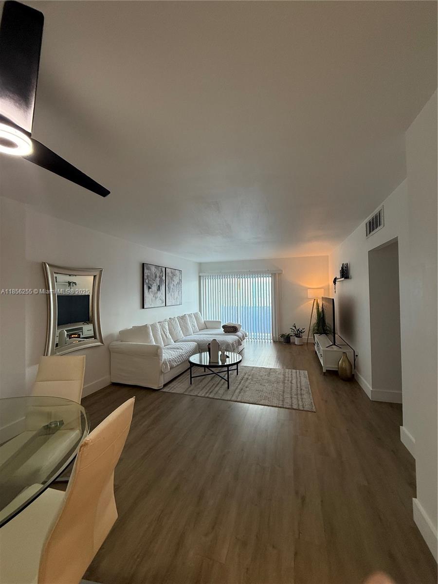 Prime location in the heart of Sunny Isles. Spacious 2-bedroom apartment, fully furnished and beautifully decorated in a modern style. Just 5 minutes from the beach, offering spectacular views. Surrounded by top-rated schools, excellent restaurants, and all conveniences. Move-in ready!