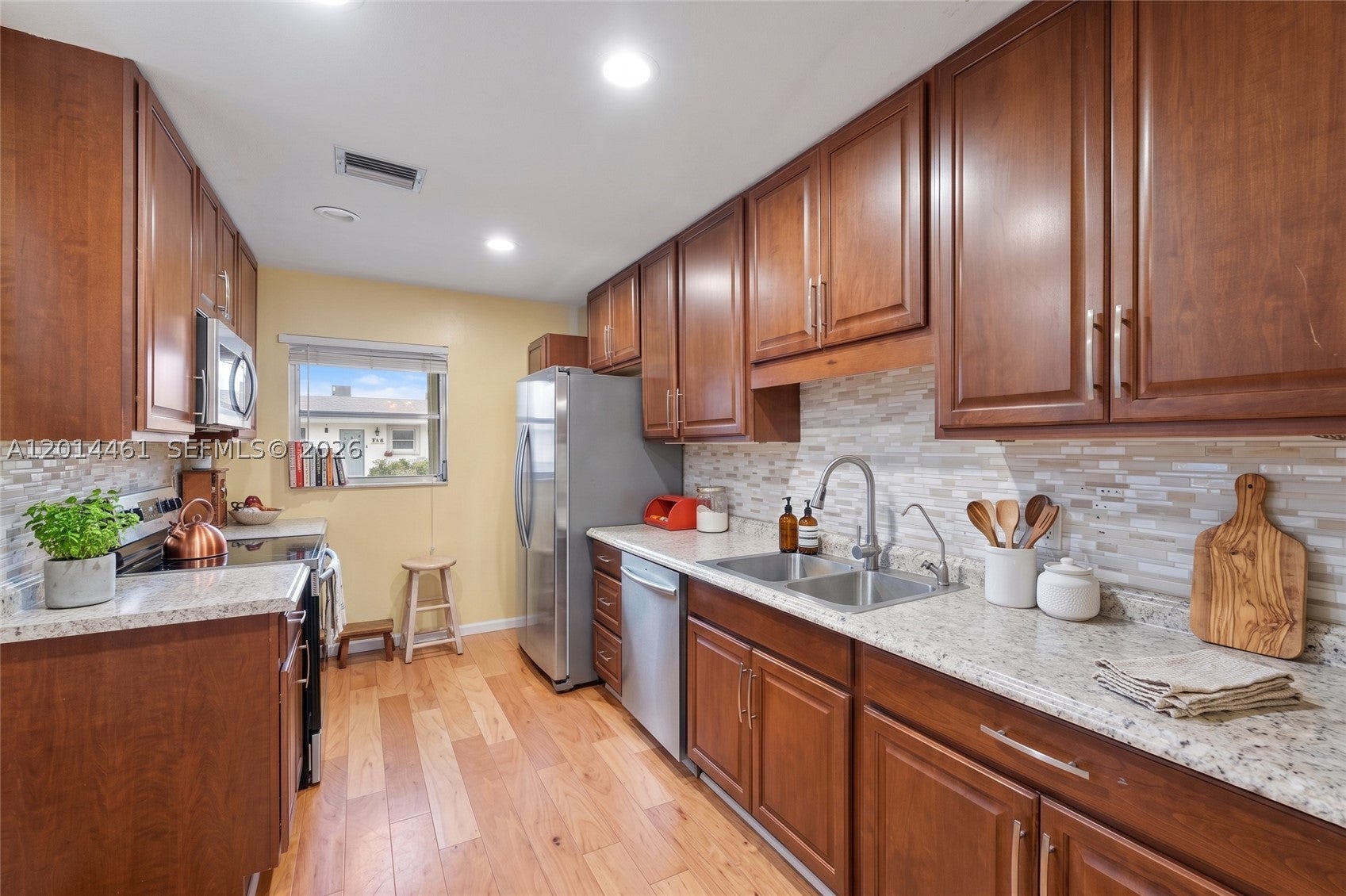 2638 E Gately Dr E 85