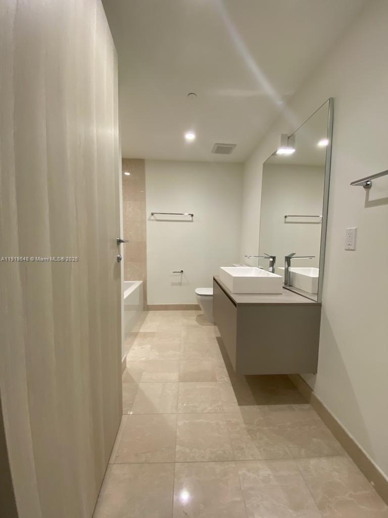 BRICKELL FLATIRON CONDO - Residential