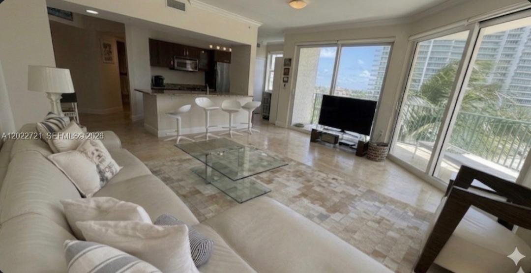 TURNBERRY VLG NO TOWER CO - Residential