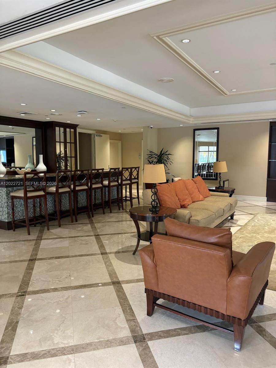 TURNBERRY VLG NO TOWER CO - Residential