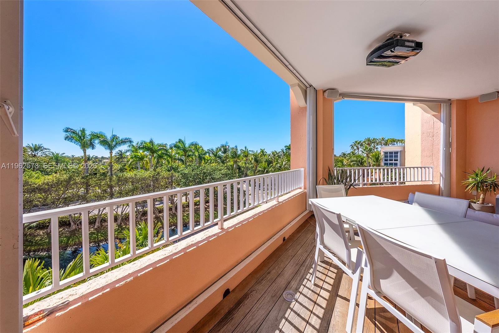 LAKE VILLA THREE CONDO - Residential