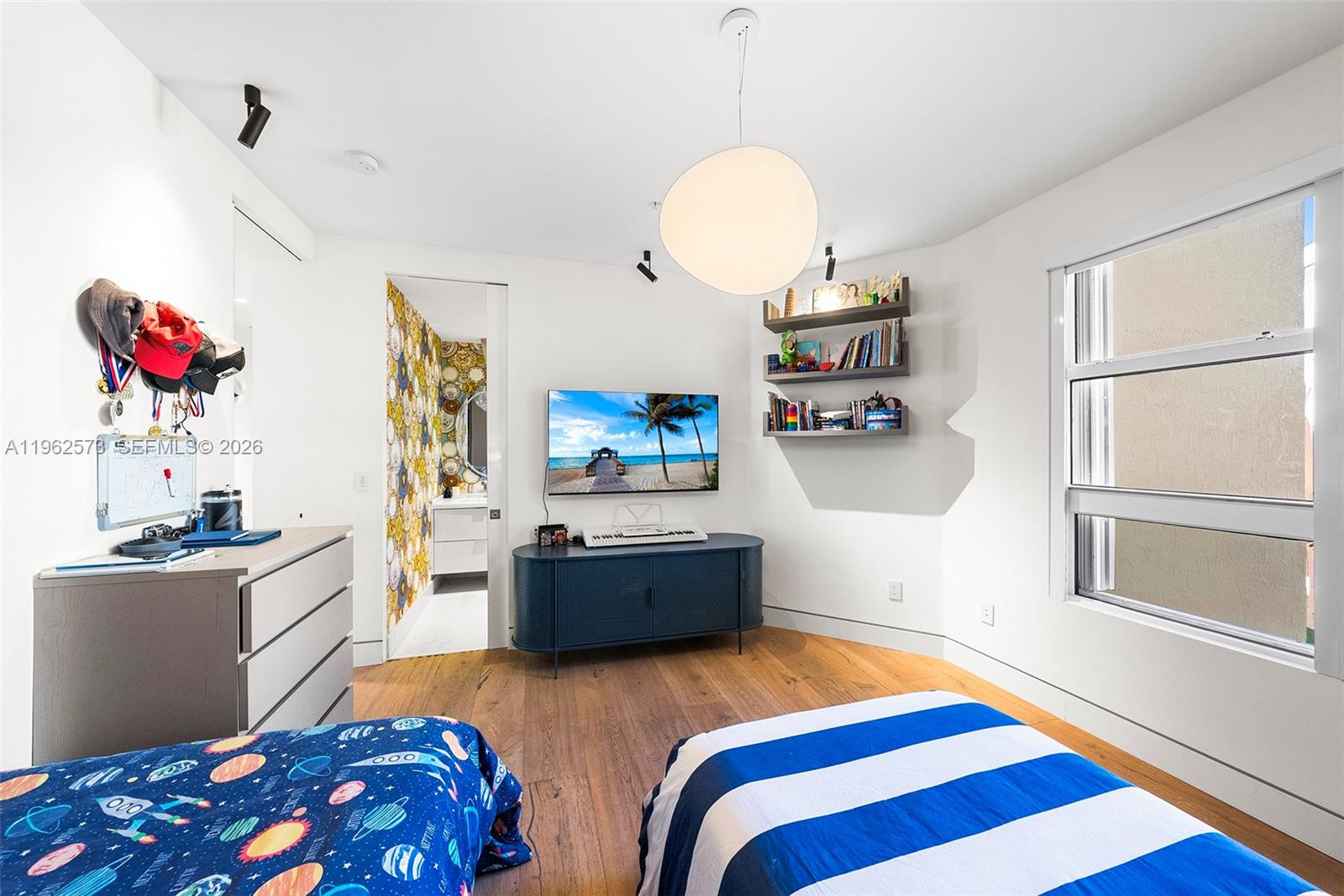 LAKE VILLA THREE CONDO - Residential