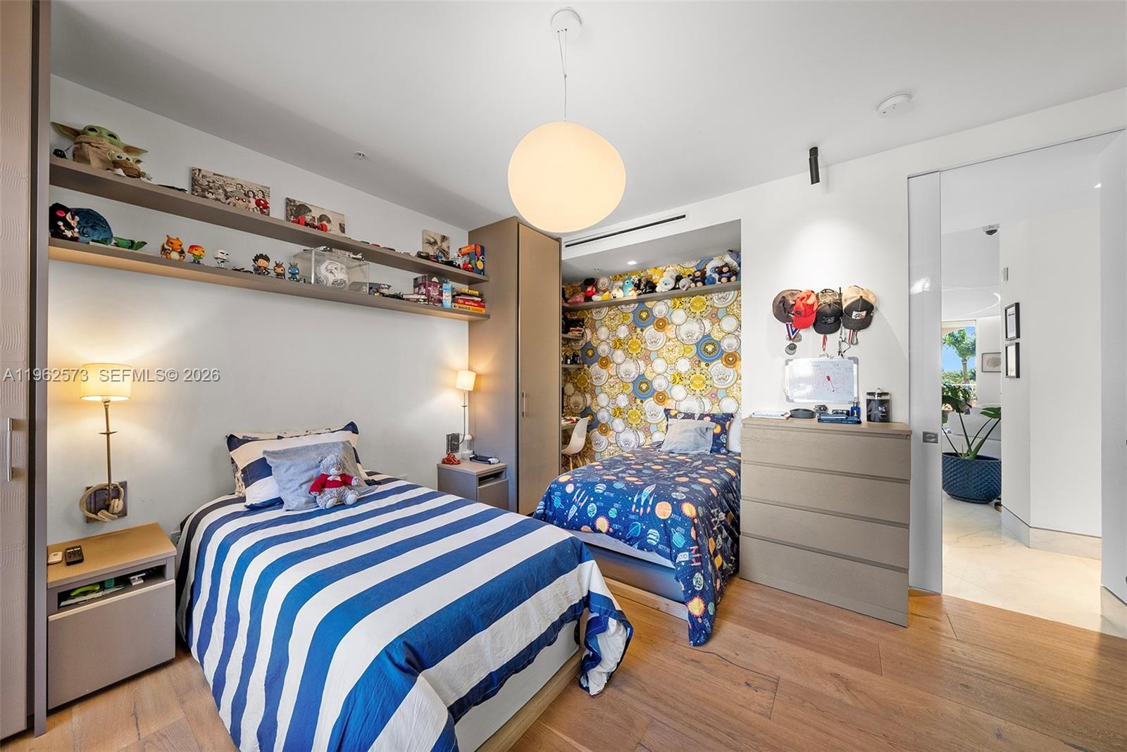 LAKE VILLA THREE CONDO - Residential