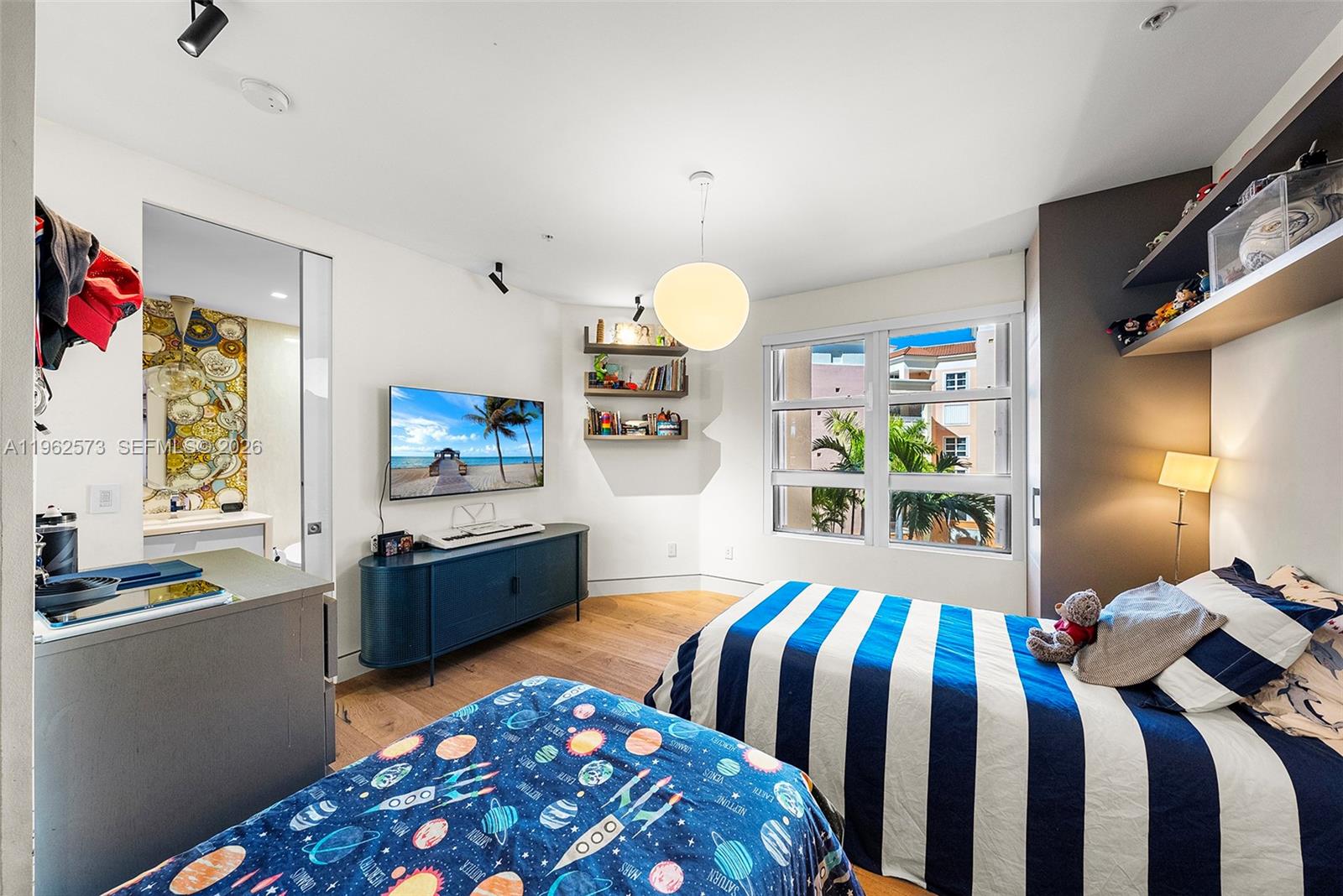 LAKE VILLA THREE CONDO - Residential