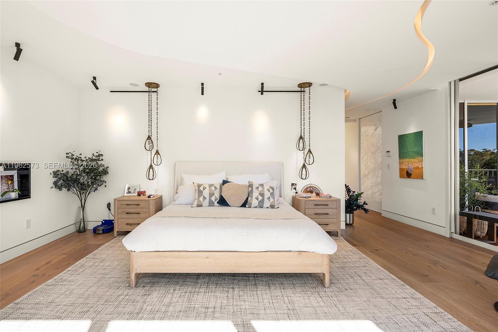 LAKE VILLA THREE CONDO - Residential