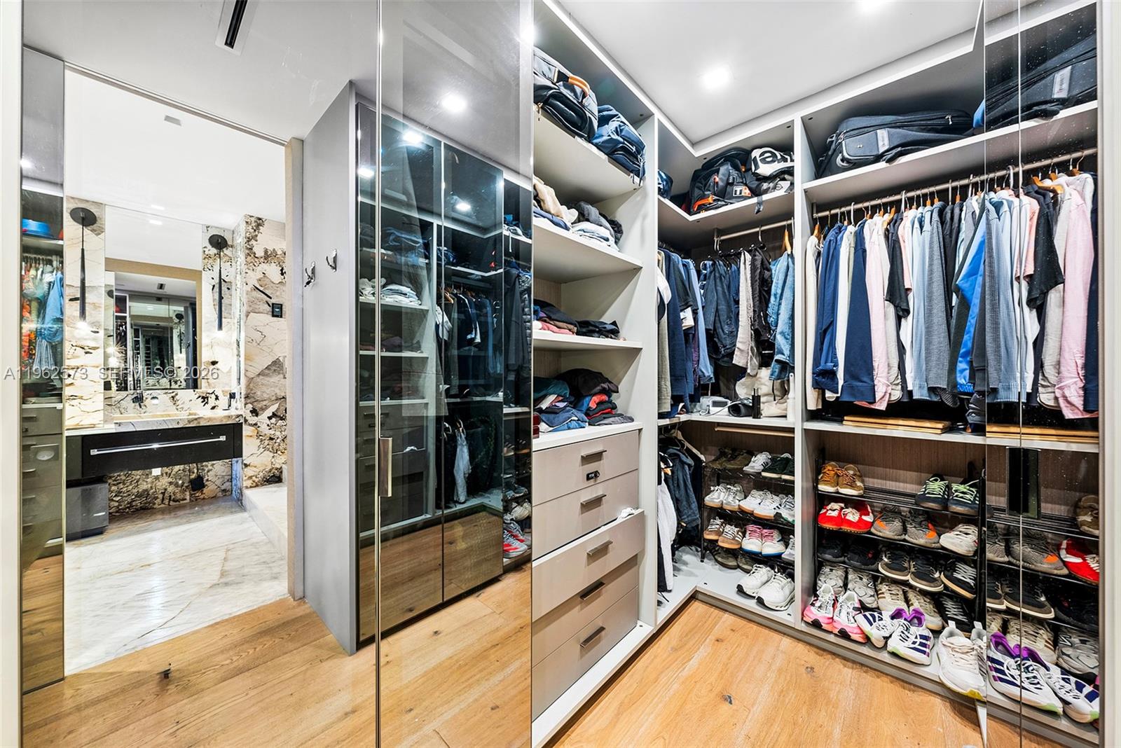 LAKE VILLA THREE CONDO - Residential