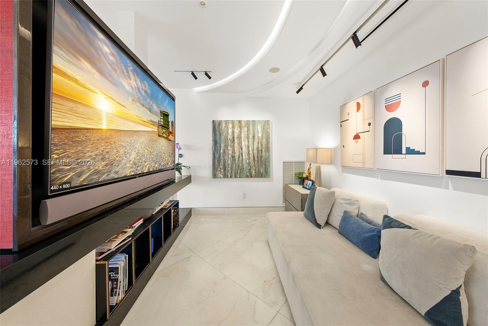 LAKE VILLA THREE CONDO - Residential