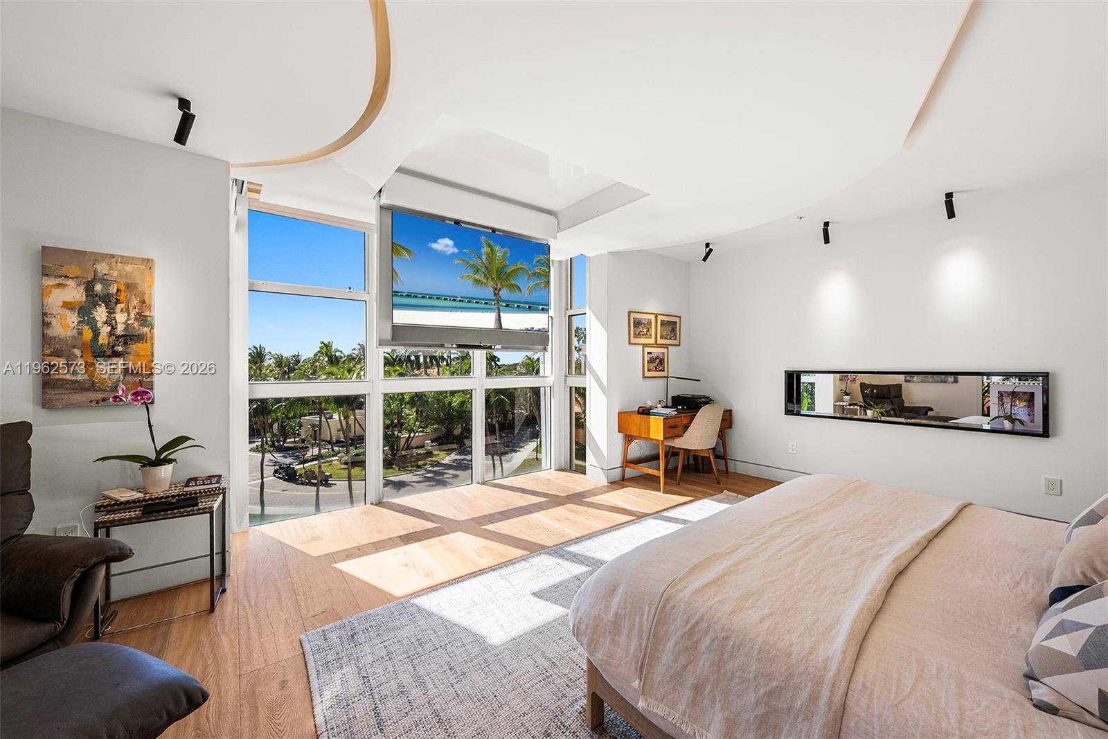 LAKE VILLA THREE CONDO - Residential