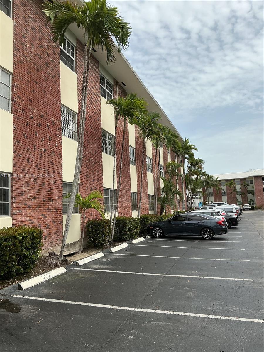 VILLAGE AT HARBOR BEACH C - Residential