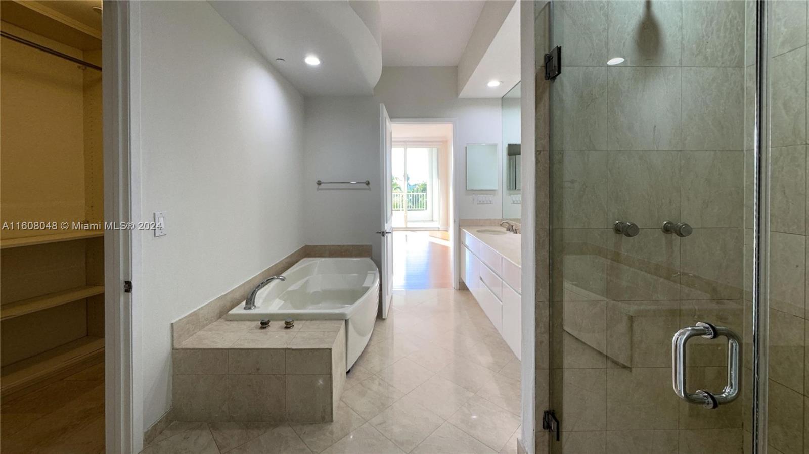 RESORT VILLA ONE CONDO - Residential Lease