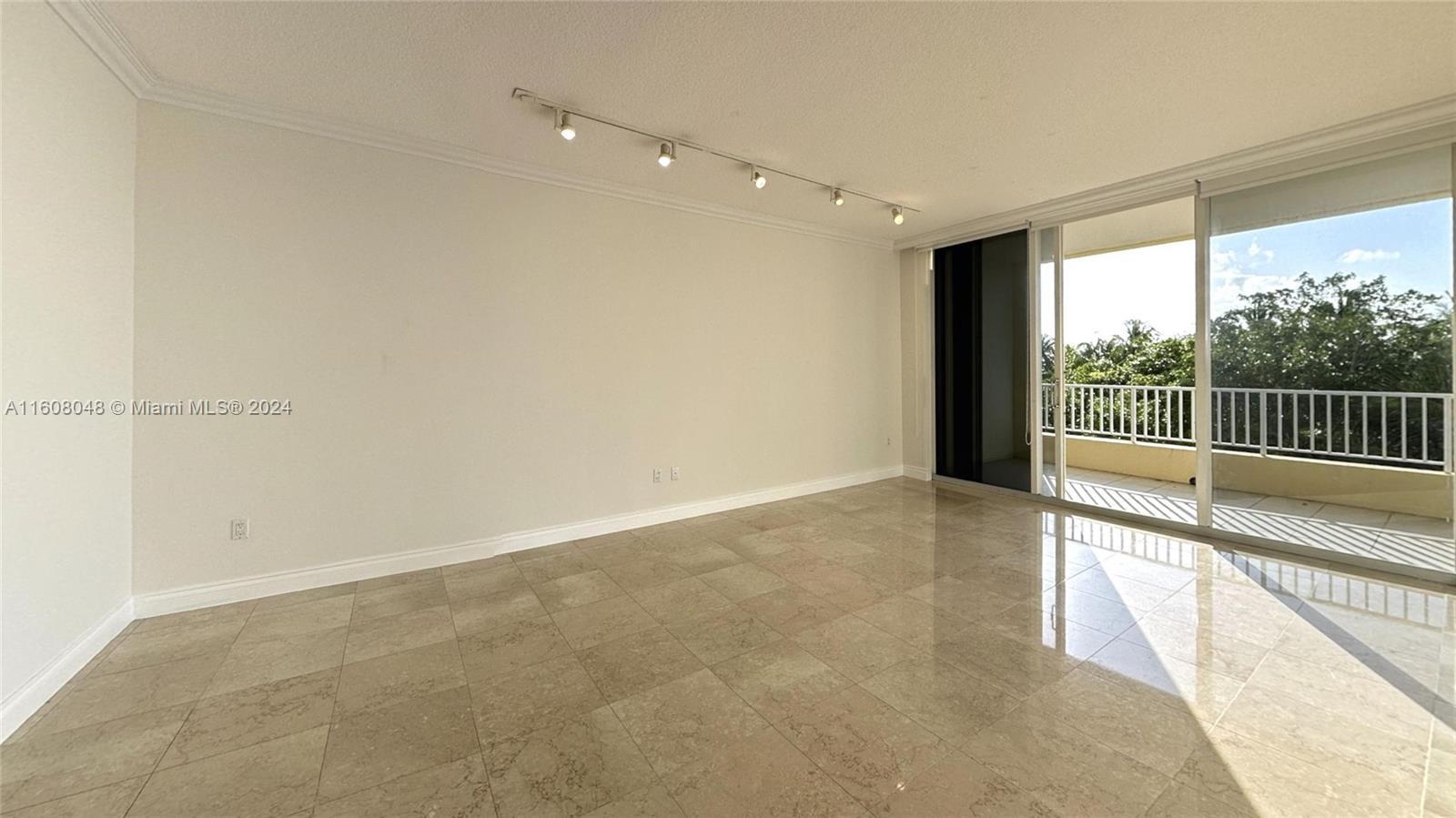 RESORT VILLA ONE CONDO - Residential Lease