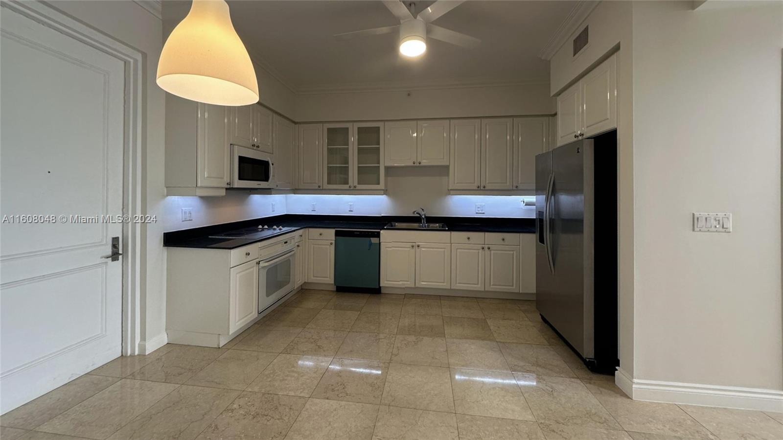 RESORT VILLA ONE CONDO - Residential Lease
