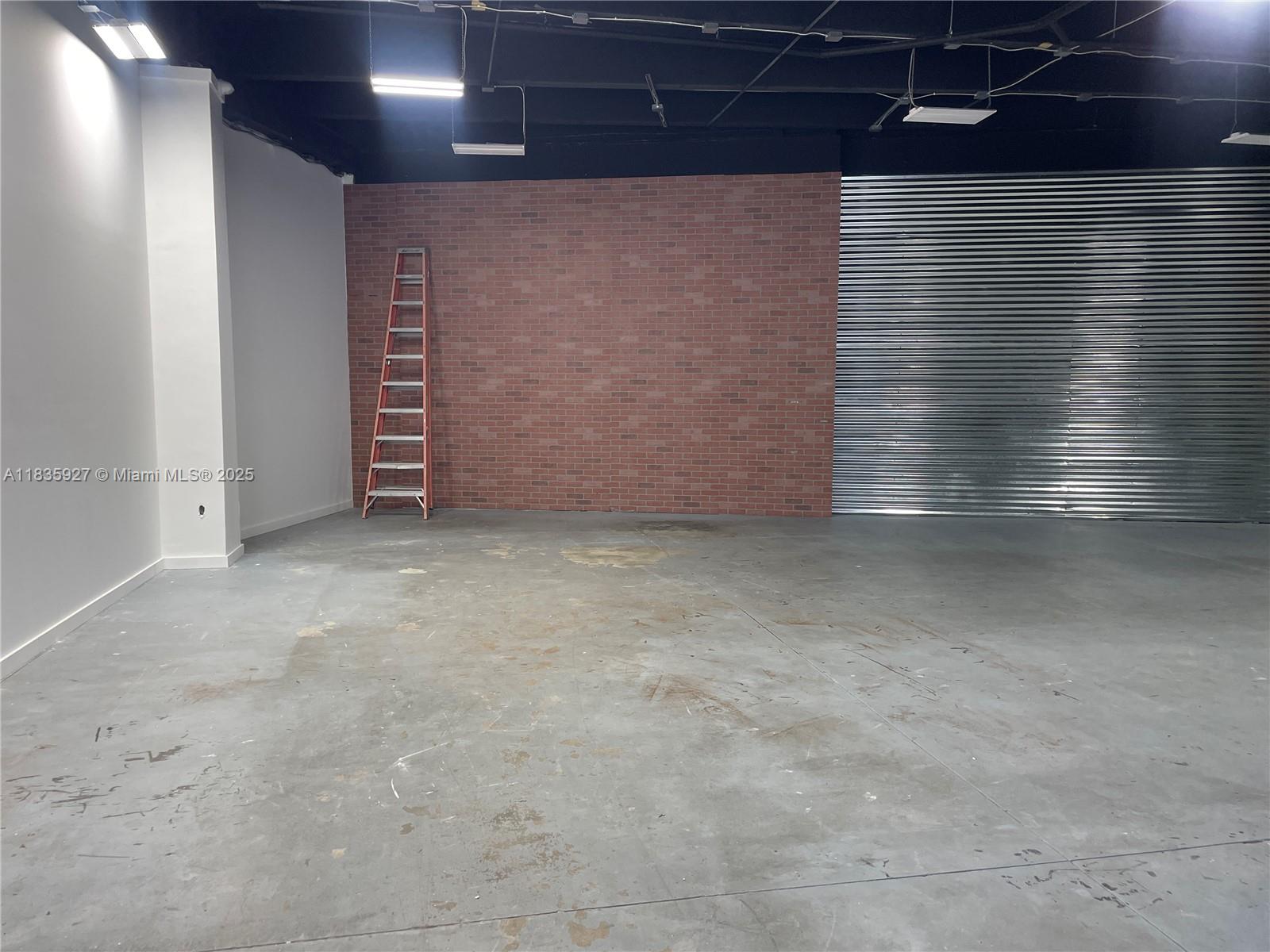 18315 W Dixie Hwy