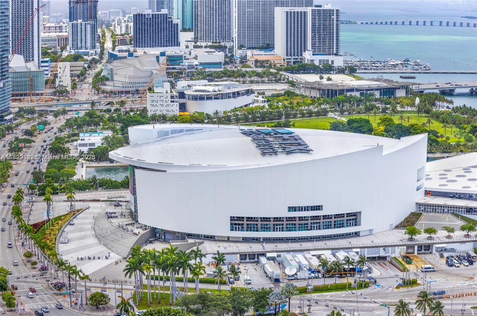 VIZCAYNE NORTH CONDO - Residential Lease